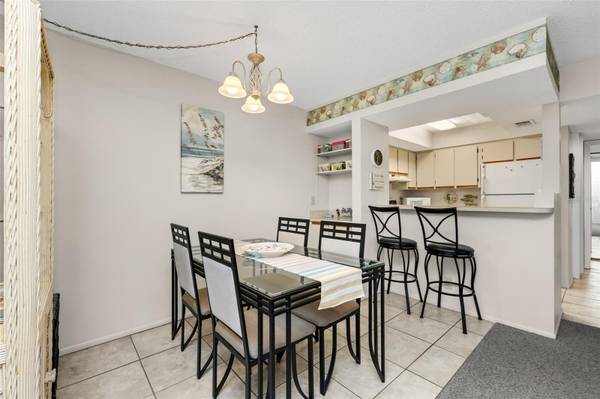 19505 QUESADA AVE #H208, Port Charlotte, FL 33948