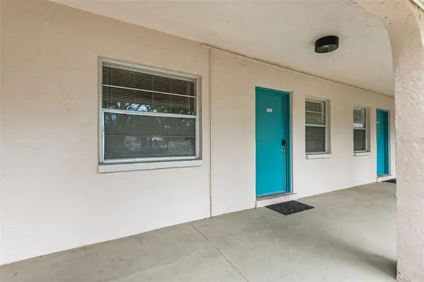 555 62ND ST S #105, St Petersburg, FL 33707