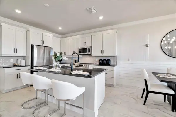 32066 ANCHOR POINT DR, Wesley Chapel, FL 33545