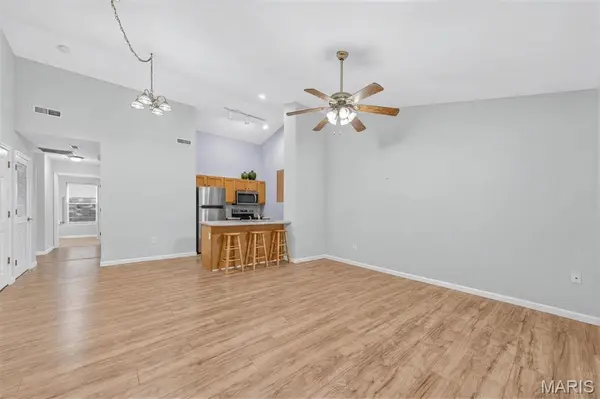128 Green Gables DR, Wentzville, MO 63385