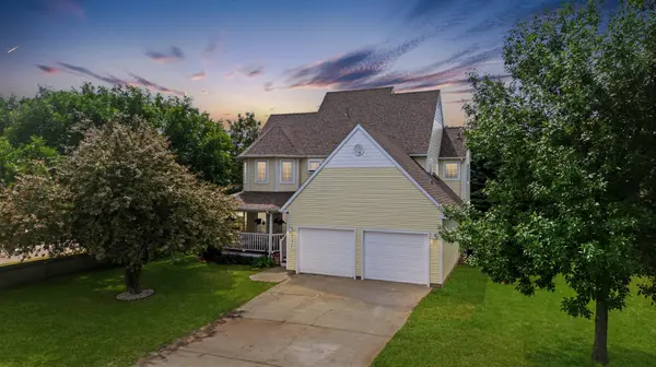 3921 5th ST S, Moorhead, MN 56560