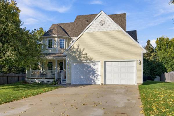 3921 5th ST S, Moorhead, MN 56560
