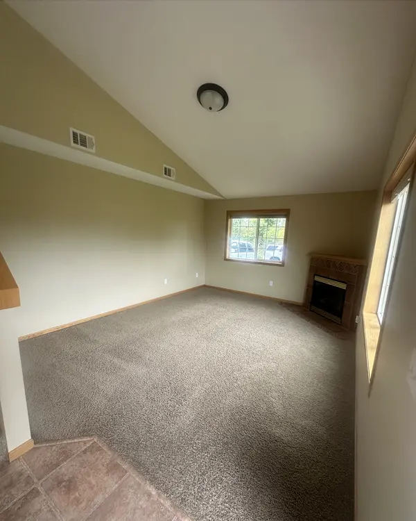 4670 19th ST SW, Forest Lake, MN 55025