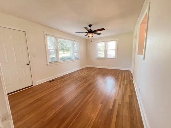 200 S Meadow Cir, Clarksville, TN 37043