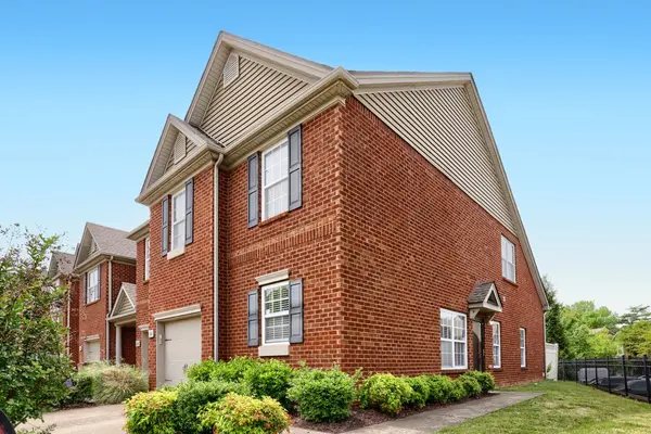 1235 Bainbridge Dr, Nashville, TN 37211