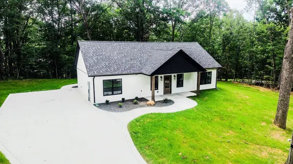 352 Pulley St, Erin, TN 37061