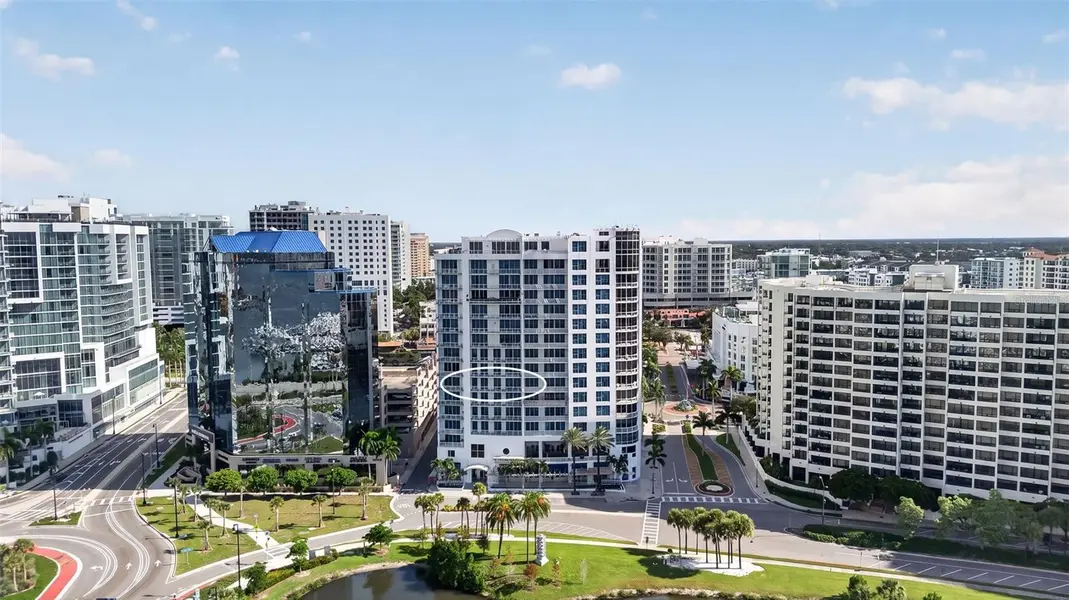 1233 N GULFSTREAM AVE #401, Sarasota, FL 34236