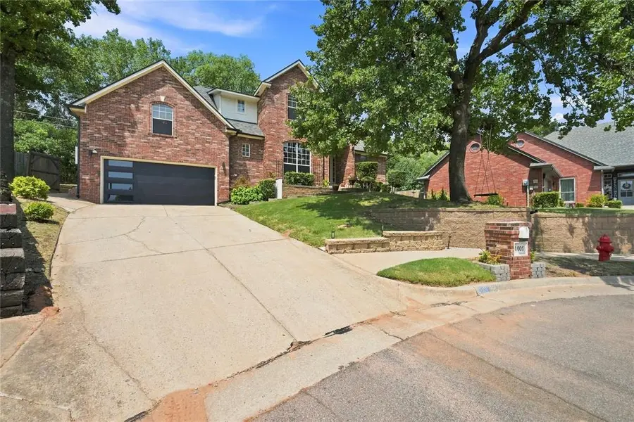 4001 Eaton PL, Edmond, OK 73034