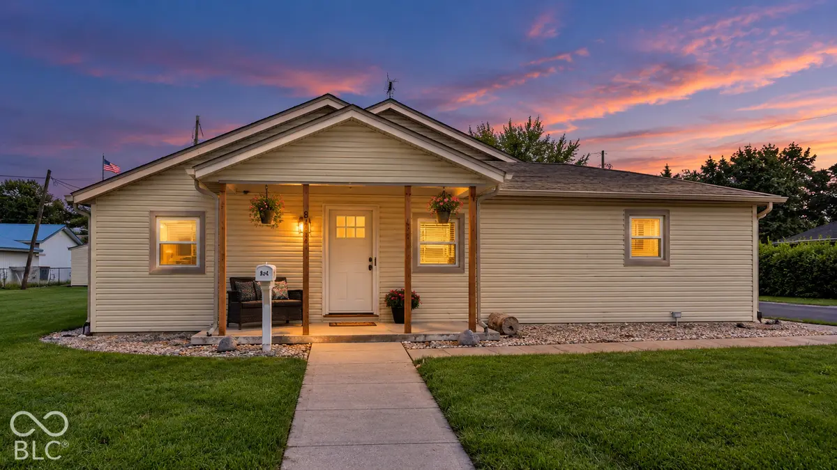 824 N George ST, Rushville, IN 46173