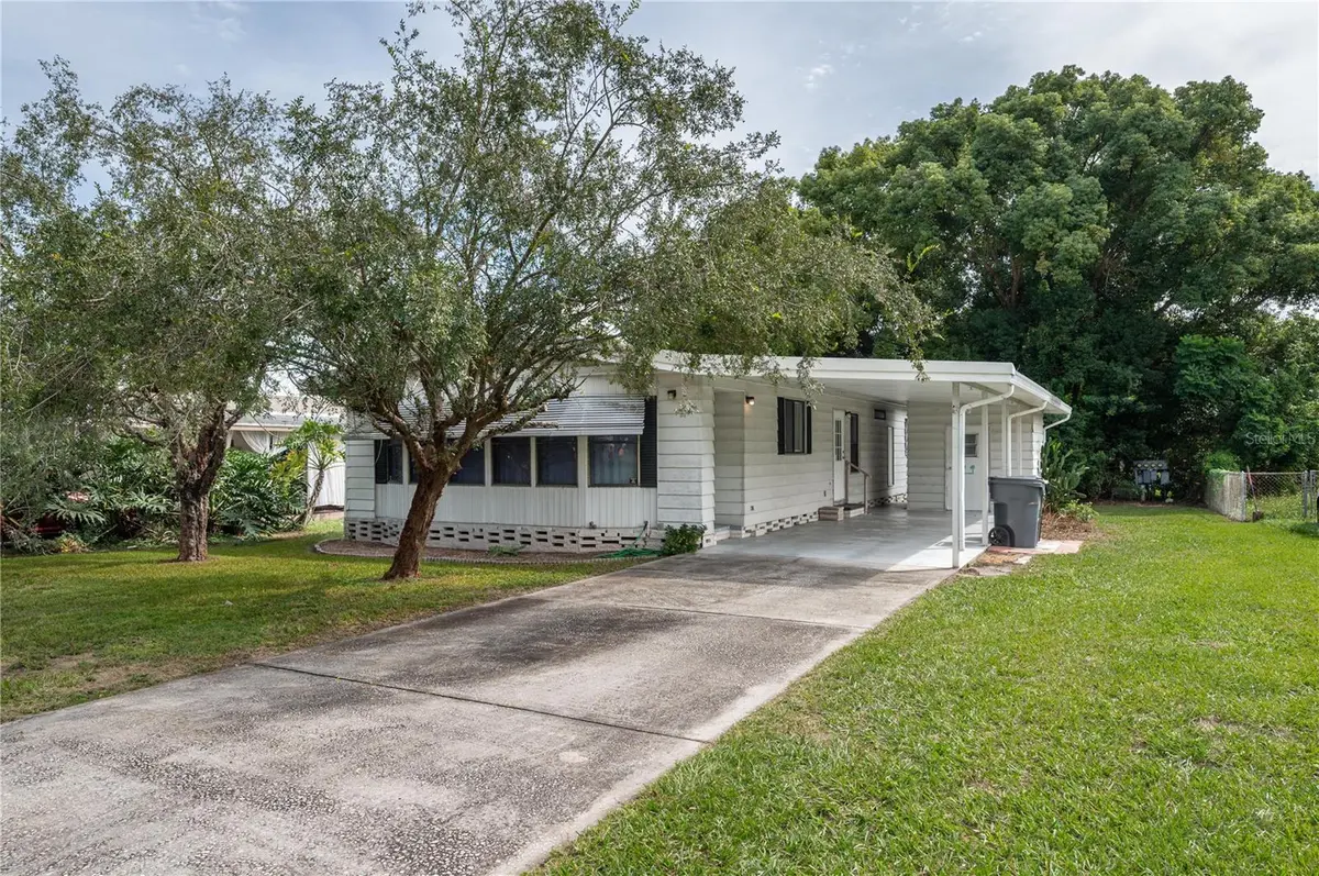 528 SKYLINE DR W, Lakeland, FL 33801