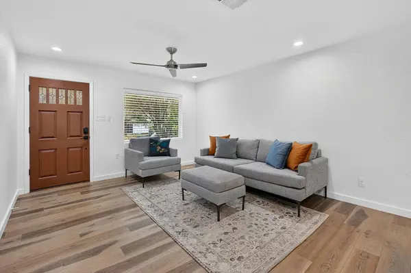 204 Chippendale Ave, Austin, TX 78745