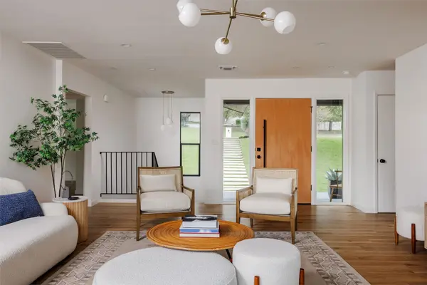 2305 Trail Of Madrones, Austin, TX 78746