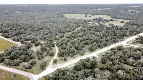 320 Daisy Haven LN, Seguin, TX 78155