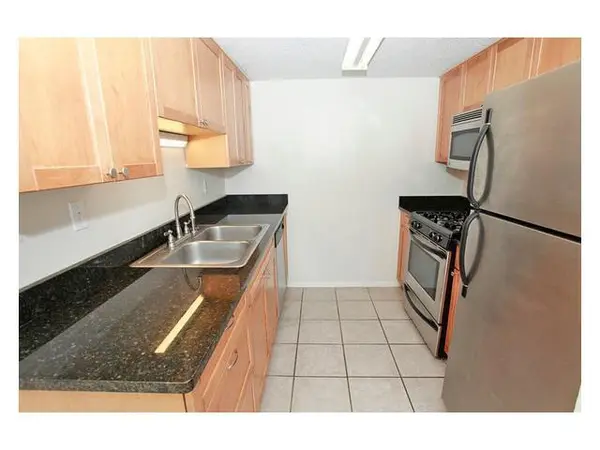 1800 Lavaca ST #204, Austin, TX 78701