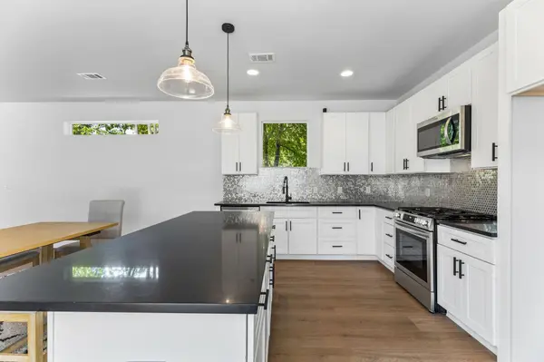 1130 Spur ST #A, Austin, TX 78721