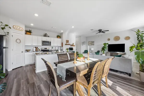 114 Gemsbok RD, Hutto, TX 78634