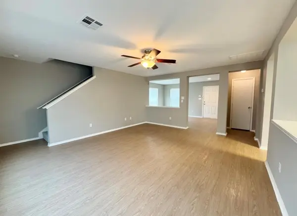 109 Kendall CV, Elgin, TX 78621