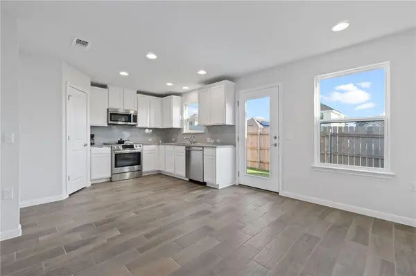 9507 Morning Iris DR, Manor, TX 78653