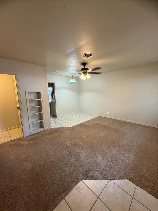 319 Charles ST, Rockdale, TX 76567