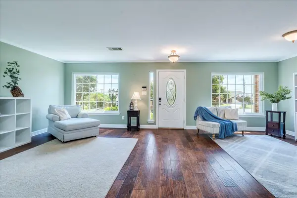 200 S Prairie LN, Georgetown, TX 78633
