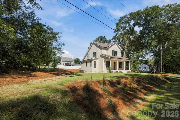 208 Excelsior ST, Belmont, NC 28012