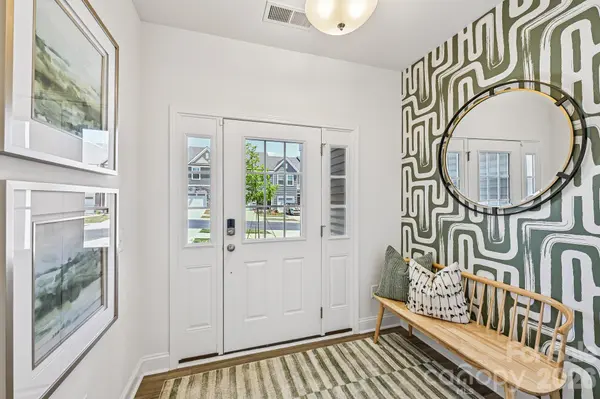 7533 Ethora WAY, Charlotte, NC 28216