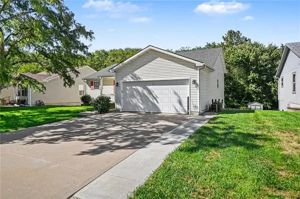 5003 University AVE, St Joseph, MO 64503