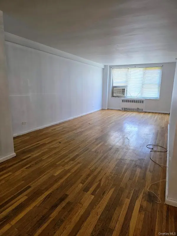 18-50 211th ST #1B, Bayside, NY 11361
