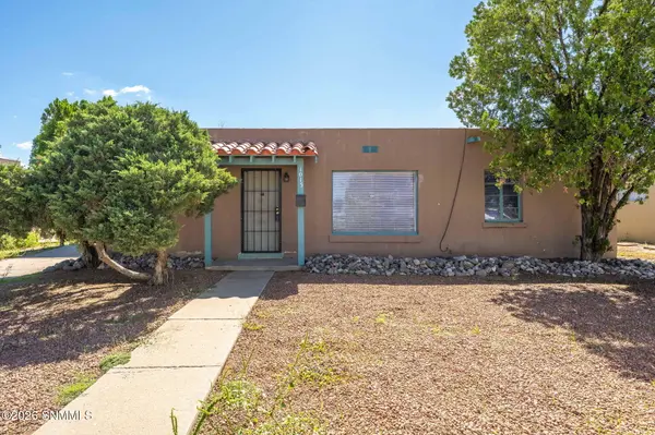 1015 Mechem AVE, Las Cruces, NM 88005