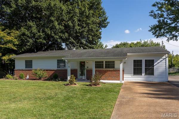 246 Howard DR, Ballwin, MO 63021