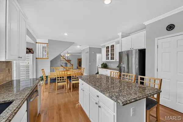 504 Stirling Place DR, Ballwin, MO 63021