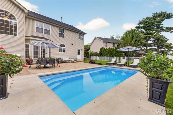 504 Stirling Place DR, Ballwin, MO 63021