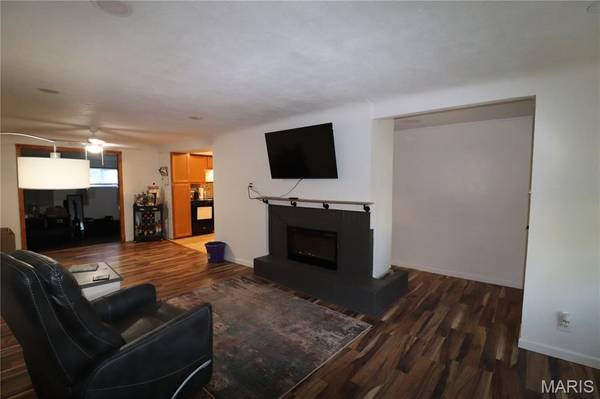 501 Old Caseyville RD, Caseyville, IL 62232