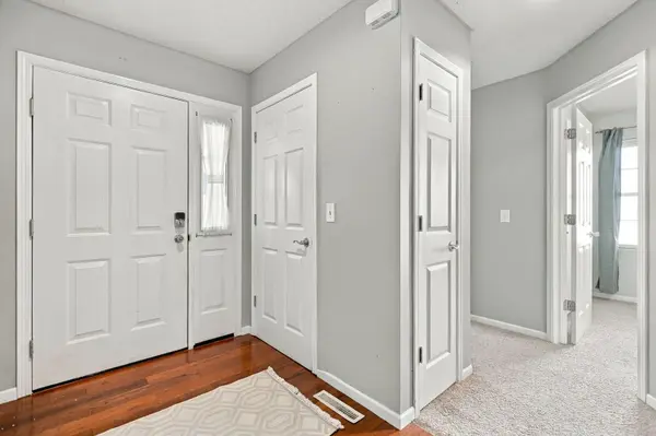 926 5th Avenue DR, Andalusia, IL 61232