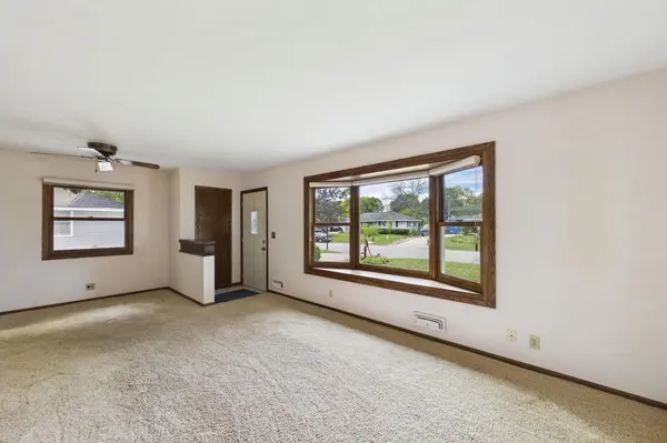 8831 Greenway AVE S, Cottage Grove, MN 55016