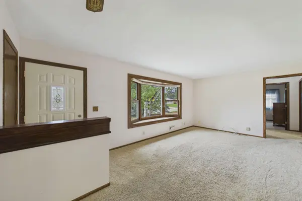 8831 Greenway AVE S, Cottage Grove, MN 55016