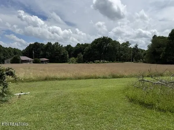 139 S Sycamore Lane, Crossville, TN 38572
