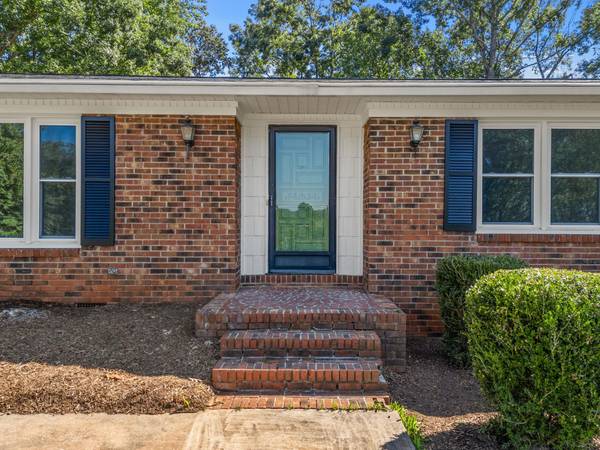355 Ferndale DR, Boiling Springs, SC 29316