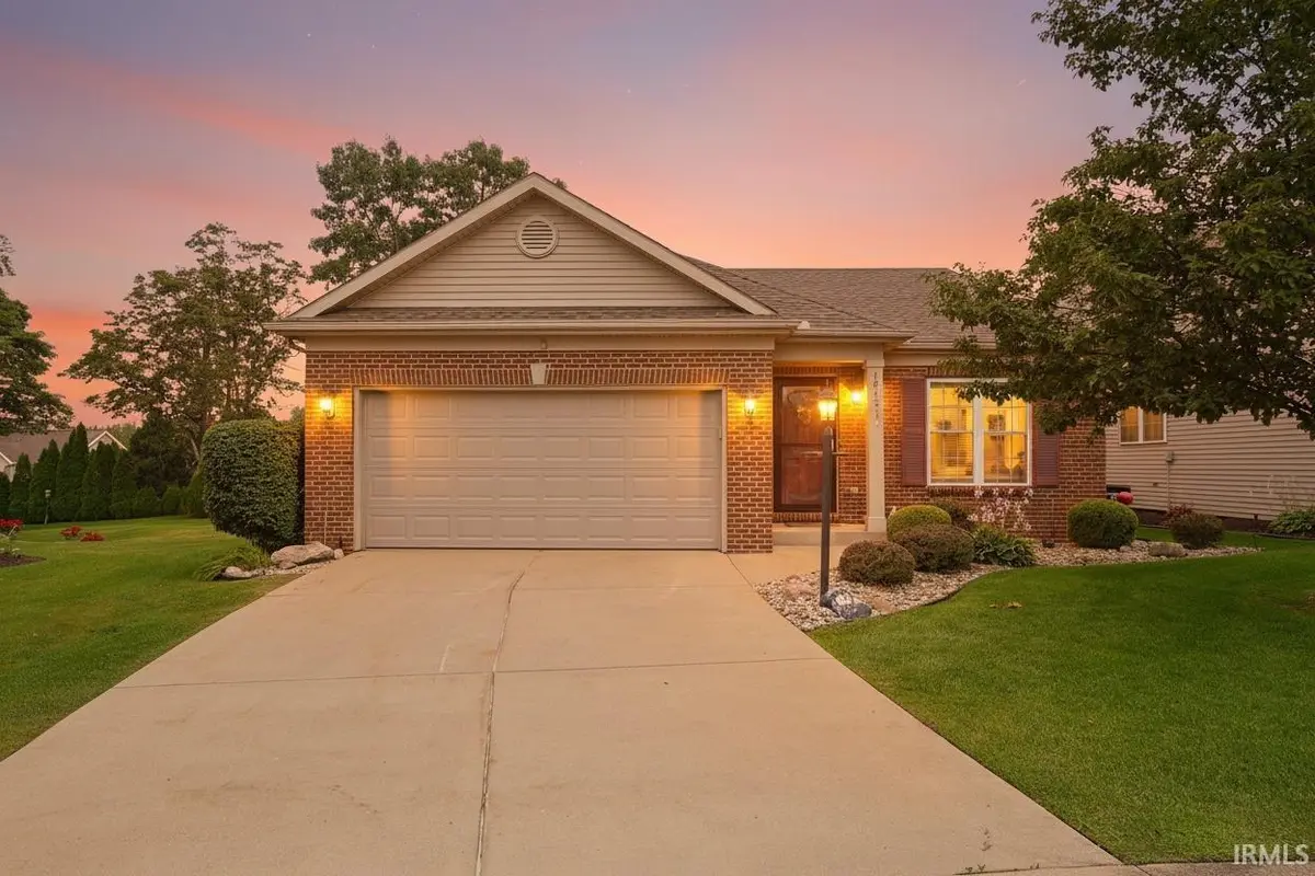 18131 N Cloverleaf DR, South Bend, IN 46637