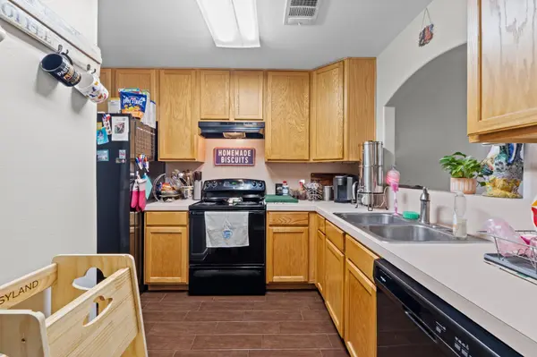 245 Marvin CV, Hutto, TX 78634