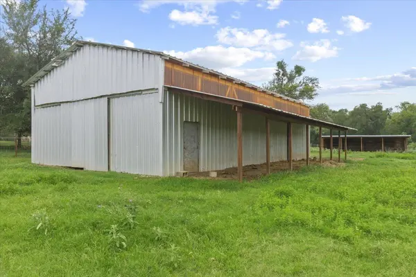 3063 County Road 484, Elgin, TX 78621