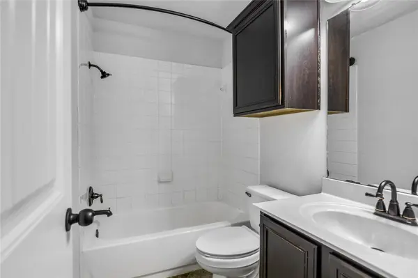 202 PAUL AZINGER CT, Round Rock, TX 78664