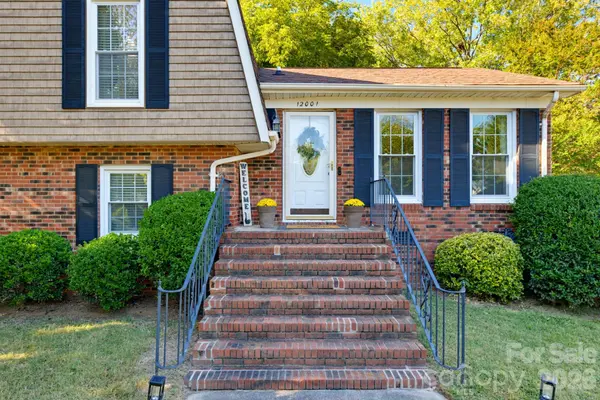 12001 Antebellum DR, Charlotte, NC 28273