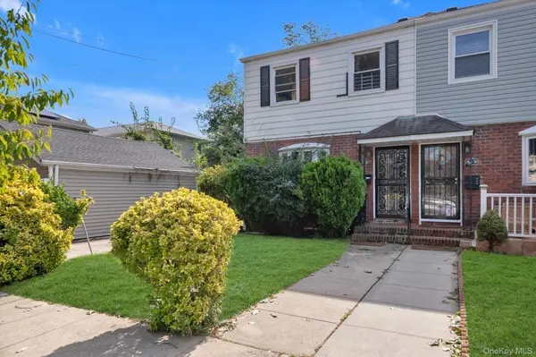 164-38 76th RD, Fresh Meadows, NY 11366
