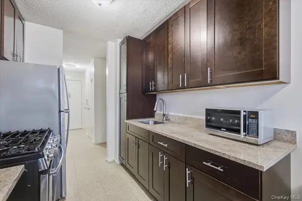 920 Metcalf AVE #19A, Bronx, NY 10473