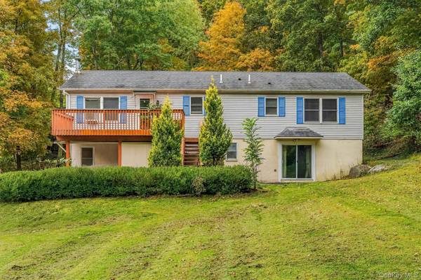 86 Main ST, Otisville, NY 10963