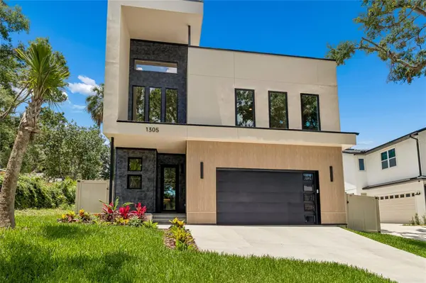 1305 HILTON PL, Tampa, FL 33604
