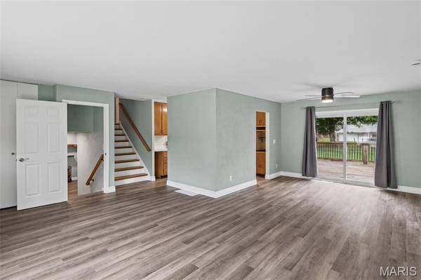 1104 N Yale DR, O'fallon, IL 62269
