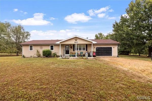 12253 Nodaway LN, Plato, MO 65552