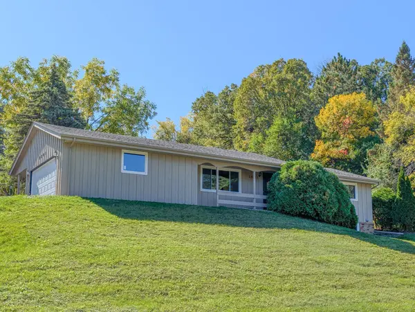 2601 Brookview DR, Burnsville, MN 55337